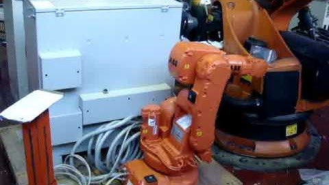 ABB IRB140 M2000 industrial robot - used ABB robots for sale at eurobots.net