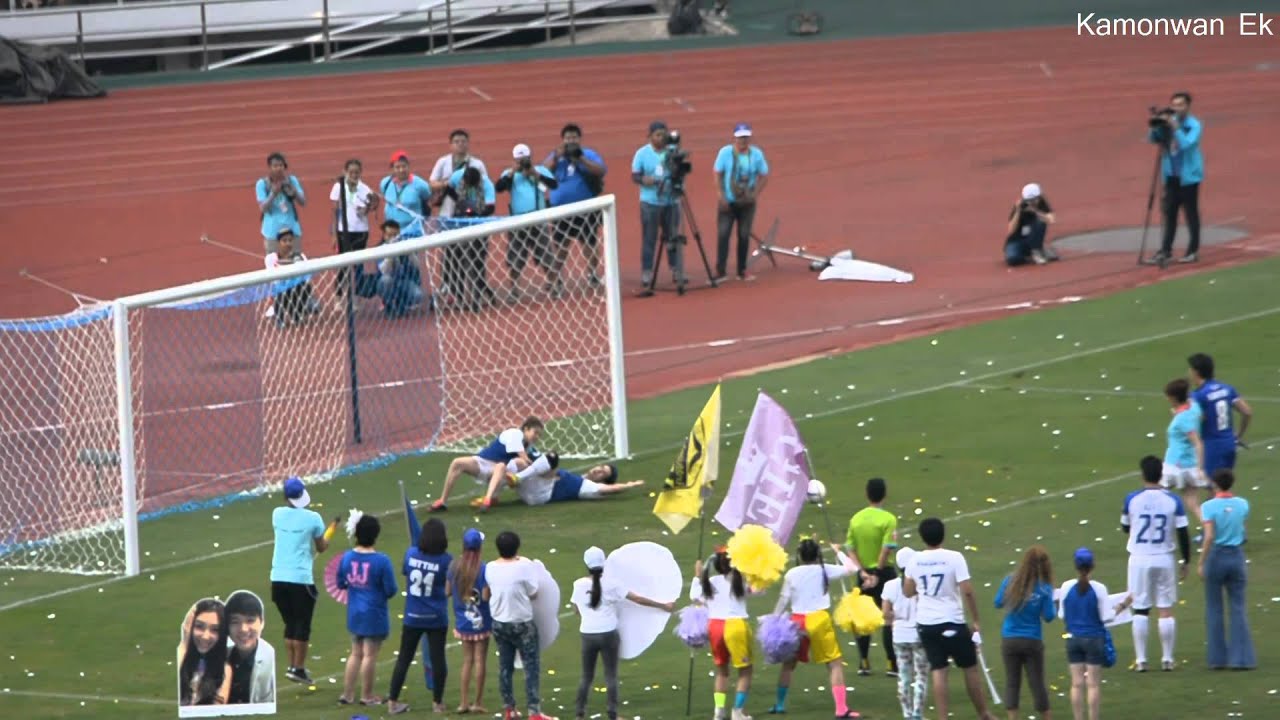 25 Apr. 2015 - หมาก คิม เตะลูกโทษคู่จิ้น + ABC ชักกระตุก