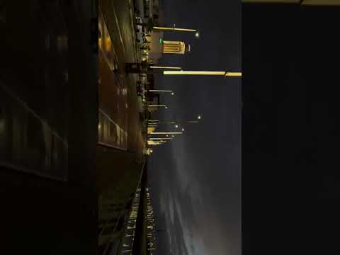 غيوم ليل مسجد