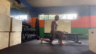 DB Reverse Lunge W/ Slow Eccentric - DEMO