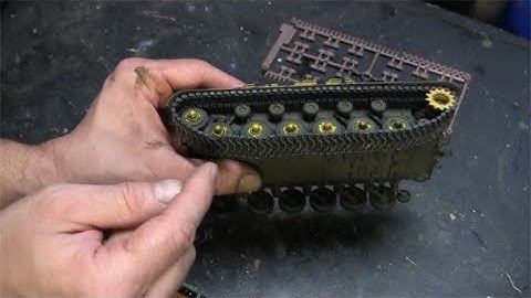 AFV Club 1/35th scale workable T80E1 Pershing / Patton tank track tutorial / review