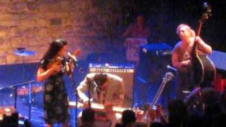 Kitty, Daisy &amp; Lewis - Honolulu Rock-A Roll-A