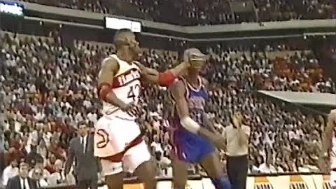 Kevin Willis Ejected for Slapping John Salley Upside the Head