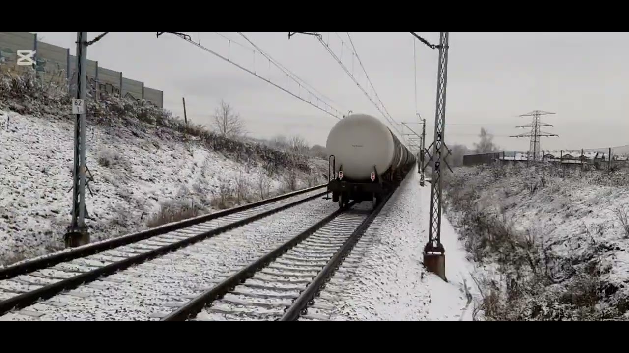 Jadę pociągi na peronie kraków mydniki wapenik  oraz kraków mydniki  21.11.2025