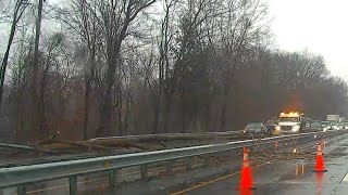 Tree falls across highway completely stopping traffic, RT 15 Meriden CT