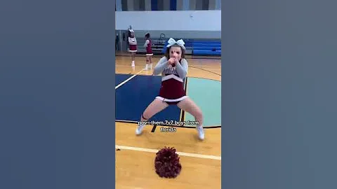 The cheerleaders got it just right 😂🔥 #shorts