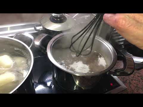 How to thicken sauces (gravy) with cornstarch (maize starch) DIY