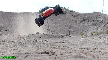 Old-School Traxxas Rustler In Slow Motion