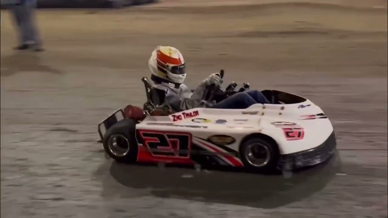 Emma Indoor raceway, Jr2 feature YouTube