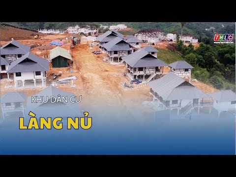 Trên công trường