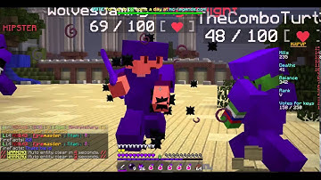 mc-legends kitpvp mr_creeper running like a bitch plus a hacker :5