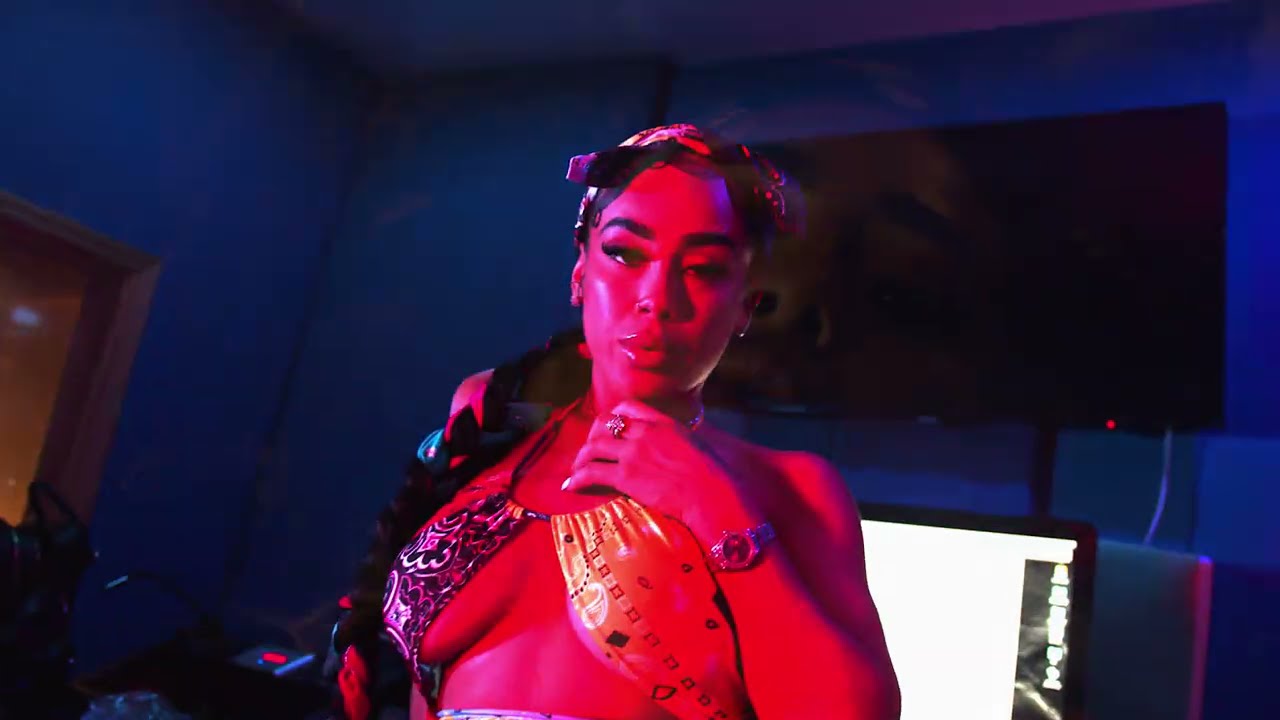 Watch Toxic freestyle | Jasmin Cadavid on YouTube Watch Toxic freestyle | Jasmin Cadavid on YouTube