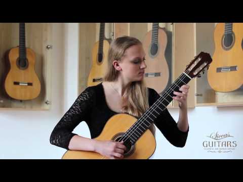 Julia Trintschuk plays Rondo Op. 5 by Matteo Carcassi on a 2009 Karl-Heinz Römmich