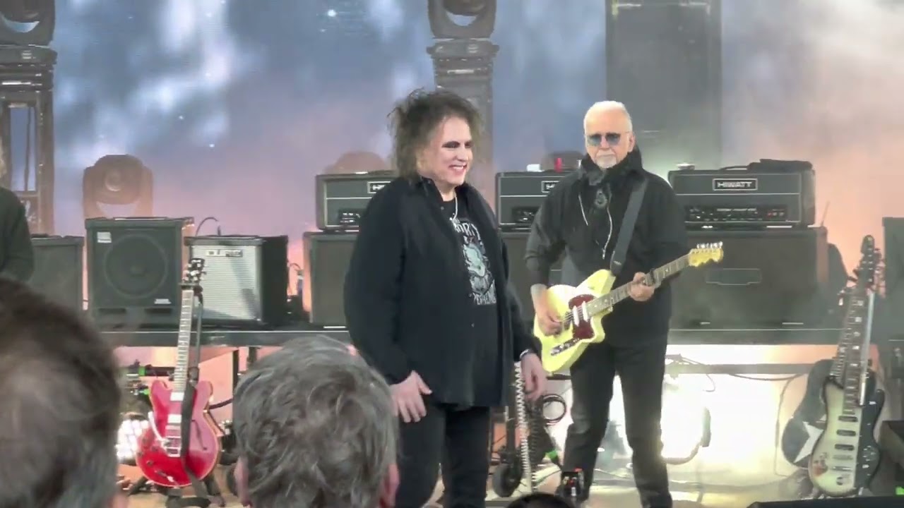The Cure - “Alone” live at Shoreline Amph 5/27/23.