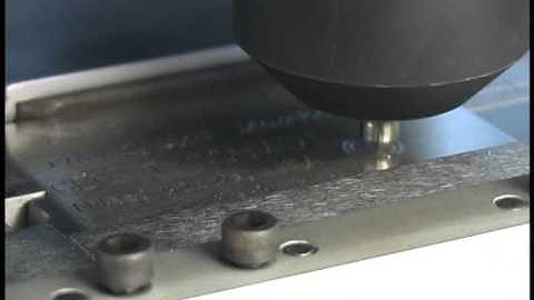 Scribe Marking on Nameplates with an Automated Shuttlefeed System - SCHMIDT Scribeliner®