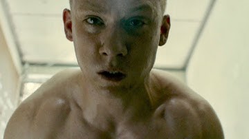 映画『暁に祈れ』予告編／この冬一番ヤバい映画！地獄の監獄でアウトローが見出す最後の光とは？