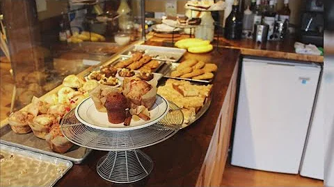 Hometown Holiday | Eastern Iowa Baking company