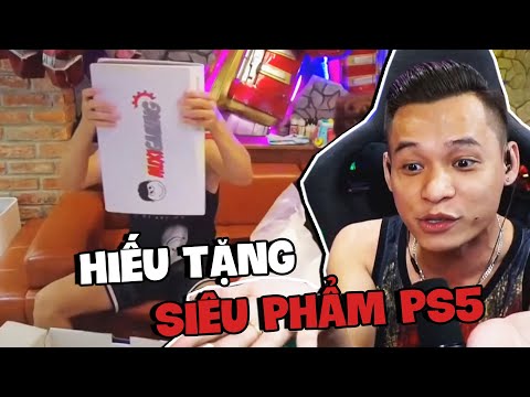 (Talkshow) Nhà ảo thuật người Tày reaction vlog Hiếu Lợn và món quà siêu phẩm PS5 vô cùng bất ng