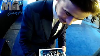 Alita Battle Angel Premiere   Keean Johnson Signing Autographs Net Worth