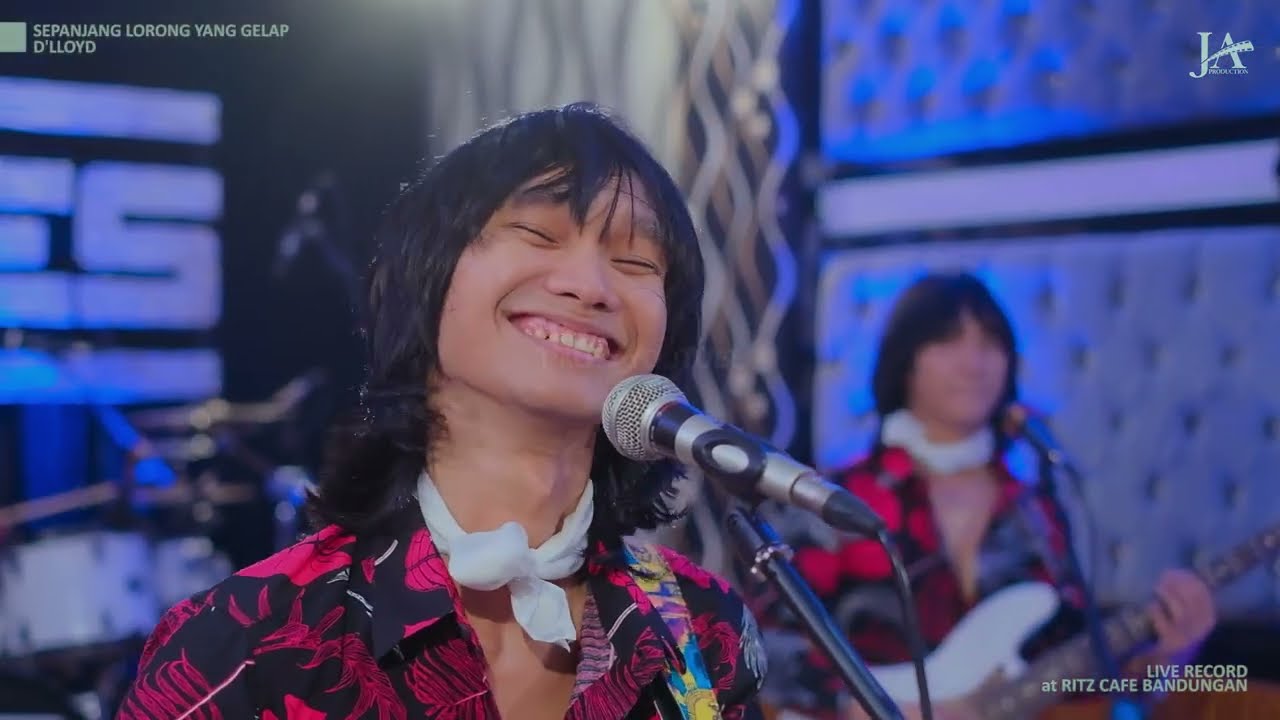 D'LLOYD - SEPANJANG LORONG YANG GELAP \