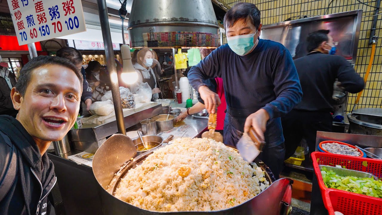 ⁣King of FRIED RICE - He Cooks 45 Plates at a Time!! | Taiwanese Street Food!!