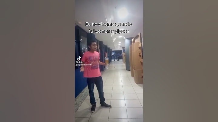Eu no cinema quando fui comprar pipoca