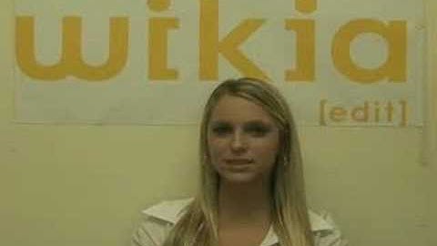 Wikia: How to upload an image