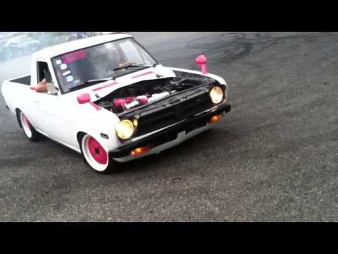 Datsun 1200 Drift / Burnout En el parque del este 09/03/2014 Dominican Republic.