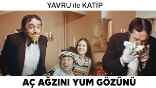Yavru ile Katip Türk Filmi | Yavru, Katip'i Rezil Ediyor!
