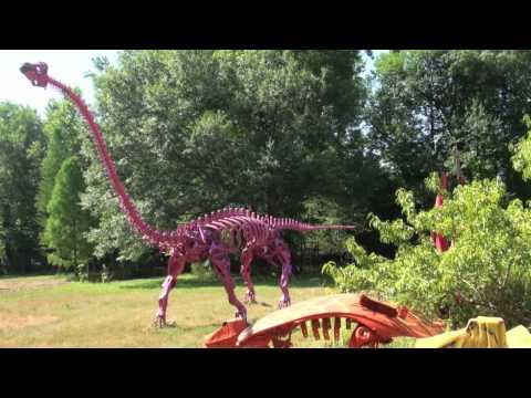 The Amazing Car Parts Dinosaurs of Jim Gary - Film...