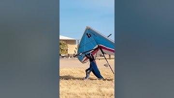 My last #hanggliding landing of 2024 💙