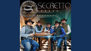 Le Hace Falta Un Beso (En Vivo) - Secretto