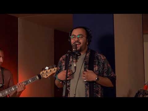       جيمي الجوهري بس حبيبة مع زبدة