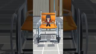 Dia Duduk Di Kursi Dan Pulang