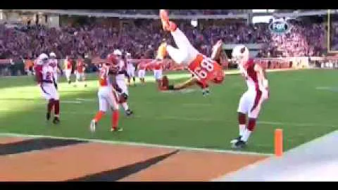 Jerome Simpson Jumps Over Defenders  Sticks the Landing in the Endzone