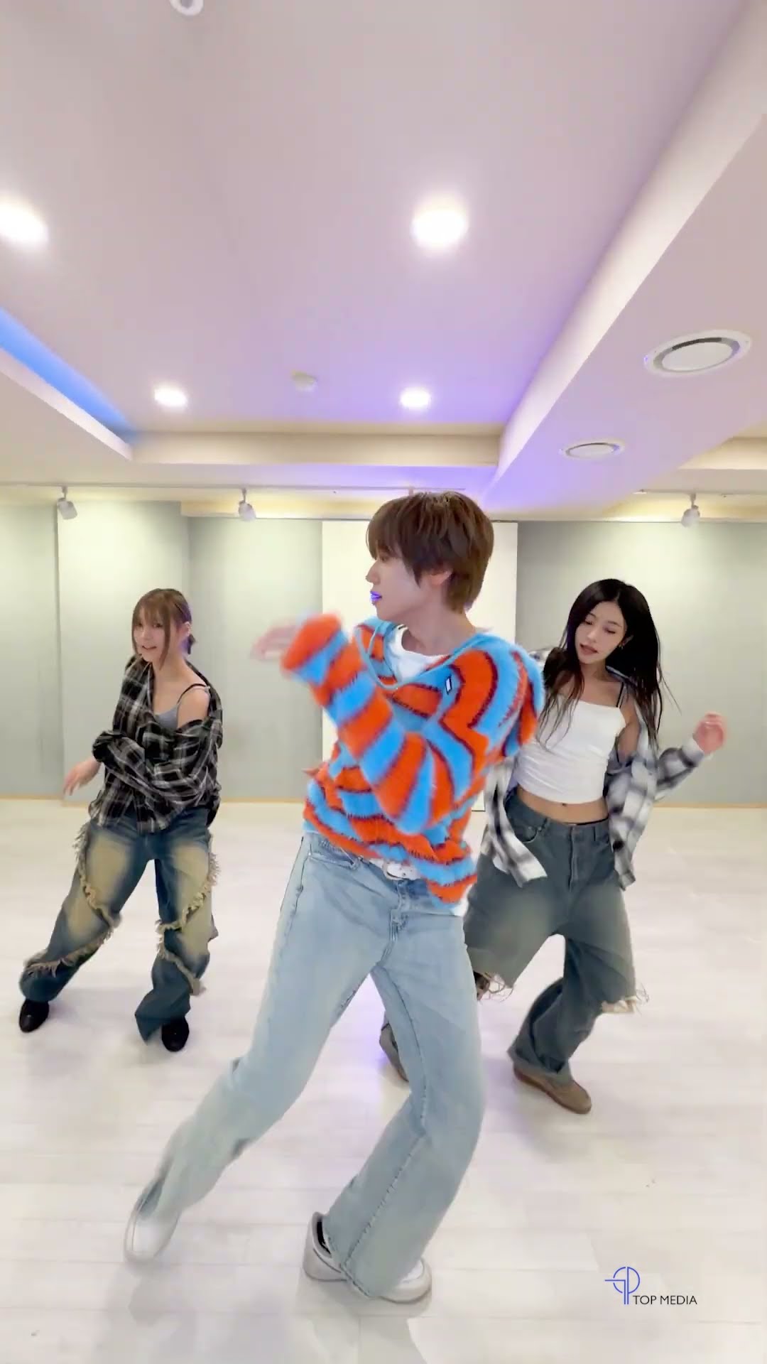 티오피 칼각 DNA가 숨긴다고 숨겨지는 것도 아니고😎🔥#TEENTOP #틴탑#ODDYOUTH #오드유스#DONTSTOP#NIEL #니엘#SUMMER #써머#MAIKA #마이카