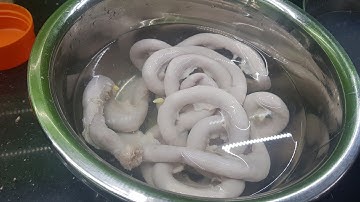 Cách luộc lòng lợn trắng giòn của nhà hàng