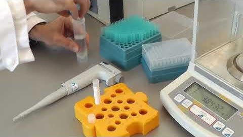 TXRF Sample Preparation of Solids