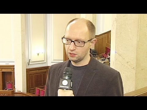 أرسني ياتسنيوك ليورونيو الشعب الاوكراني اتخذ الخطوة الاولى