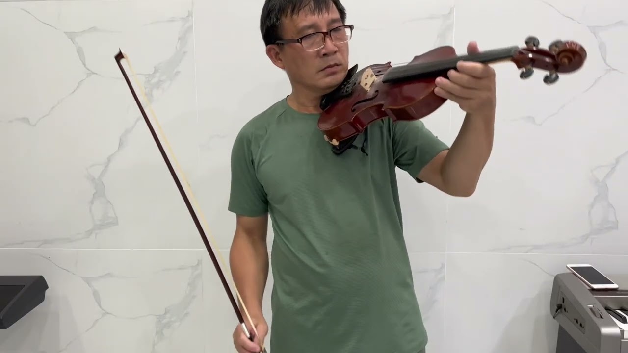 Tác phẩm “Mẹ Yêu con”. Sáng tác: Nguyễn Văn Tý.