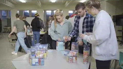Maria Santillan '21 - MLK, Jr.  Day Service Projec...