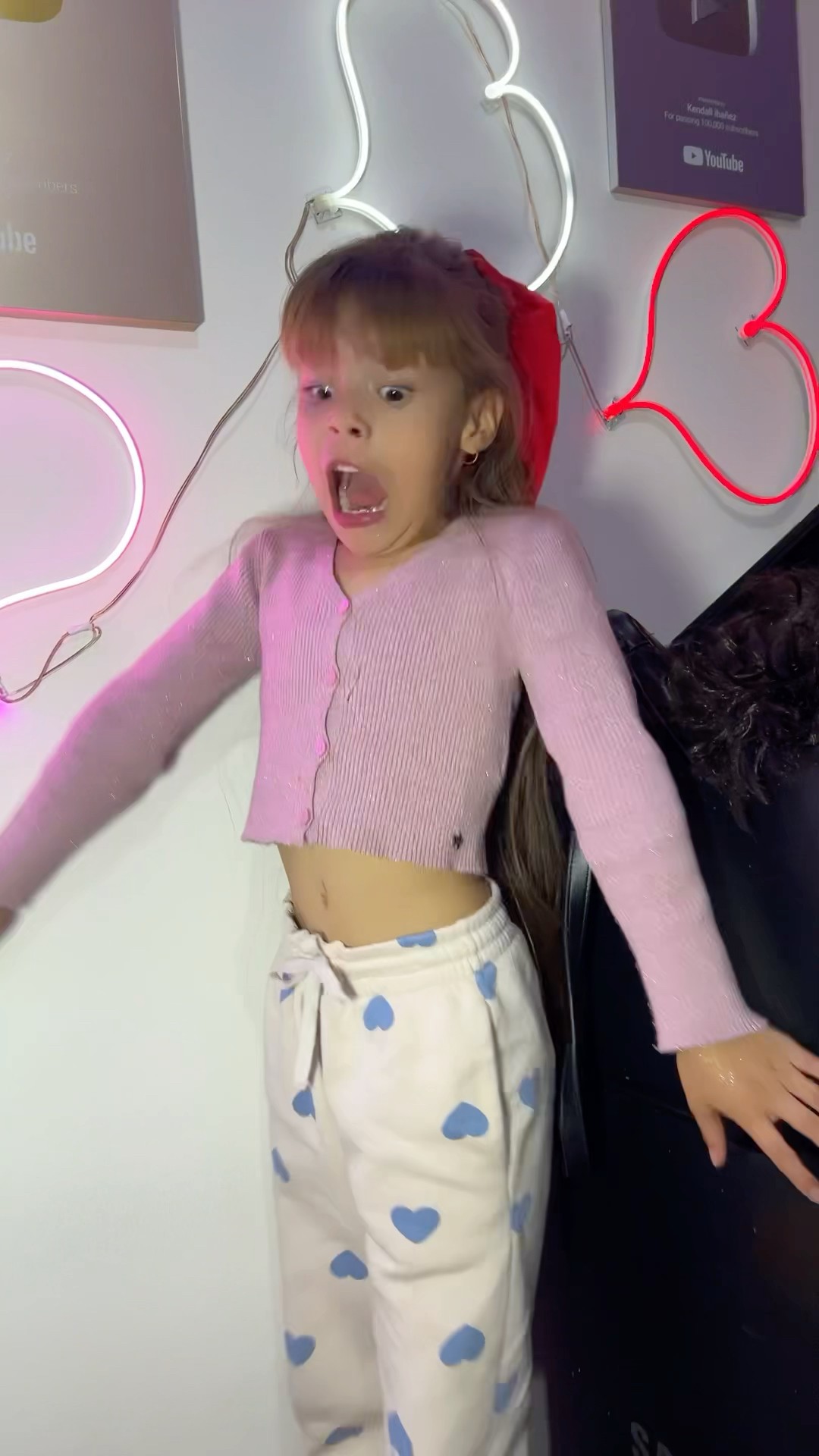 Cuidado mamá con la araña #humor #cosasdefamilia #shortviral #fypviralシ