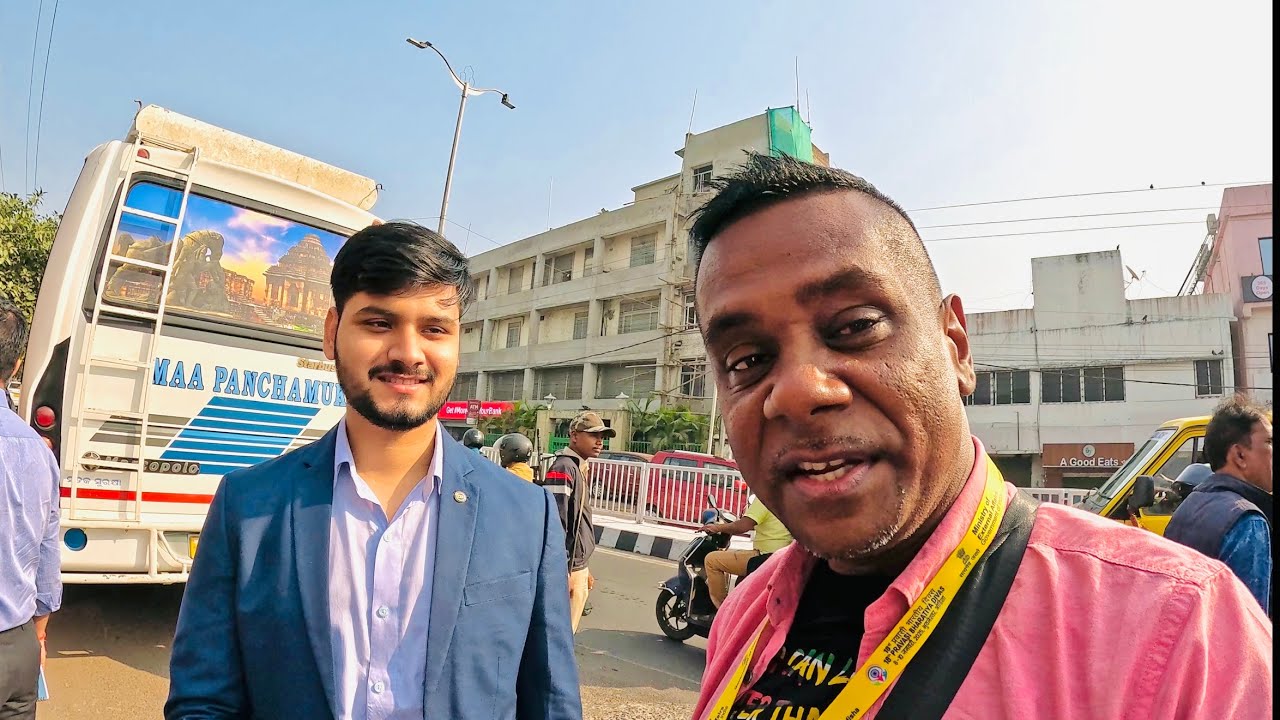 МОЙ ПЕРВЫЙ ДЕНЬ В МАТЕРИ-ИНДИИ. ХРАМ 