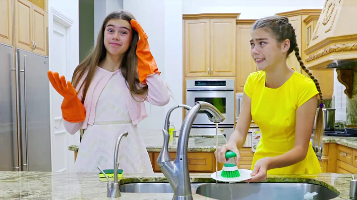 Nastya and Stacy show good and bad behavior for kids and learn to help each other