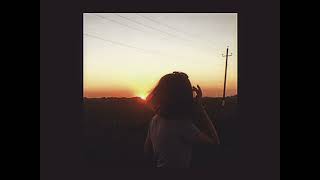 Download Lagu 𝘐𝘵 𝘔𝘶𝘴𝘵 𝘏𝘢𝘷𝘦 𝘉𝘦𝘦𝘯 𝘓𝘰𝘷𝘦 - 𝘙𝘰𝘹𝘦𝘵𝘵𝘦 (𝘴𝘭𝘰𝘸𝘦𝘥 + 𝘯𝘰𝘪𝘴𝘦) MP3