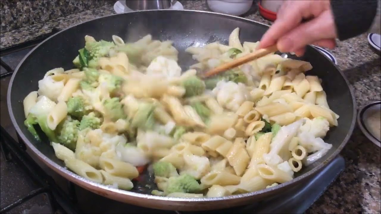 Pasta con broccolo romano e cavolfiore (videoricetta n° 1132)