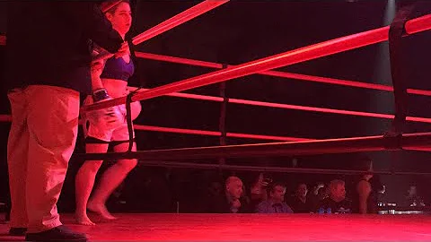 Laura Carnahan vs Theresa Young PKL 1