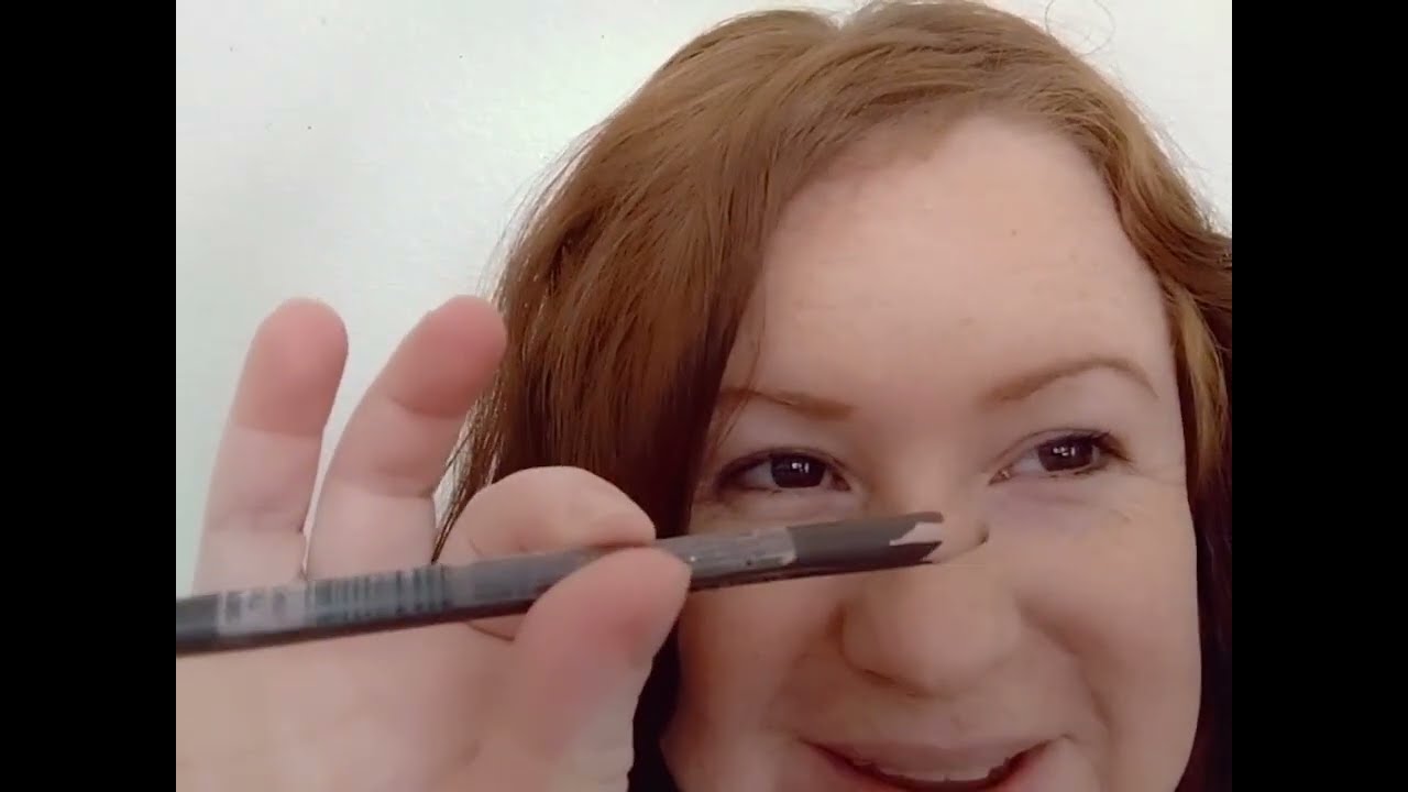  using new eyeshadow ASMR 