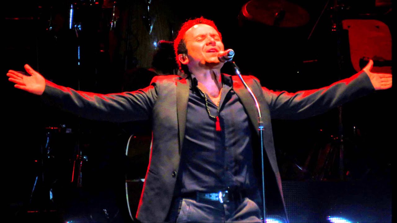 FONSECA - corazón [live in Bogotá] - YouTube