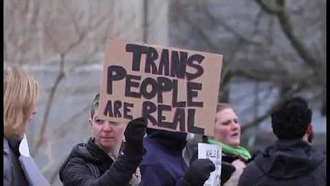 Transgender talk by Dr. Michelle Cretella proteste...